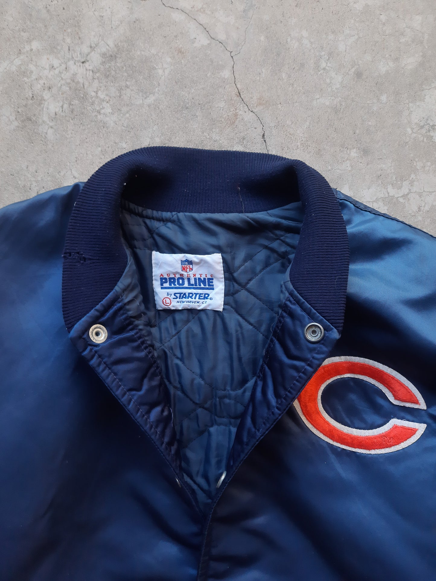 Vintage 80s Starter Pro Line Chicago Bears NFL Satin Jacket (L)