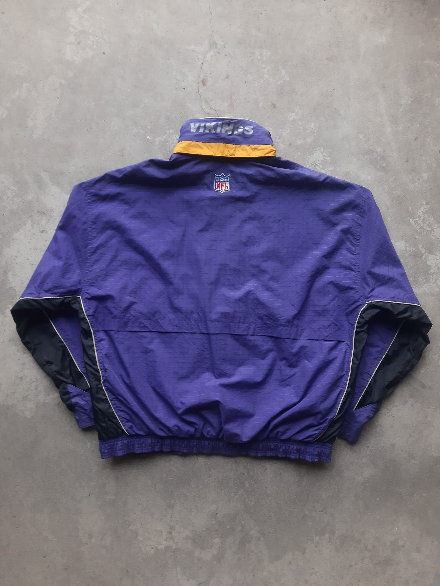 Vintage 90s Starter Pro Line Minnesota Vikings NFL Anorak Pullover (XL)