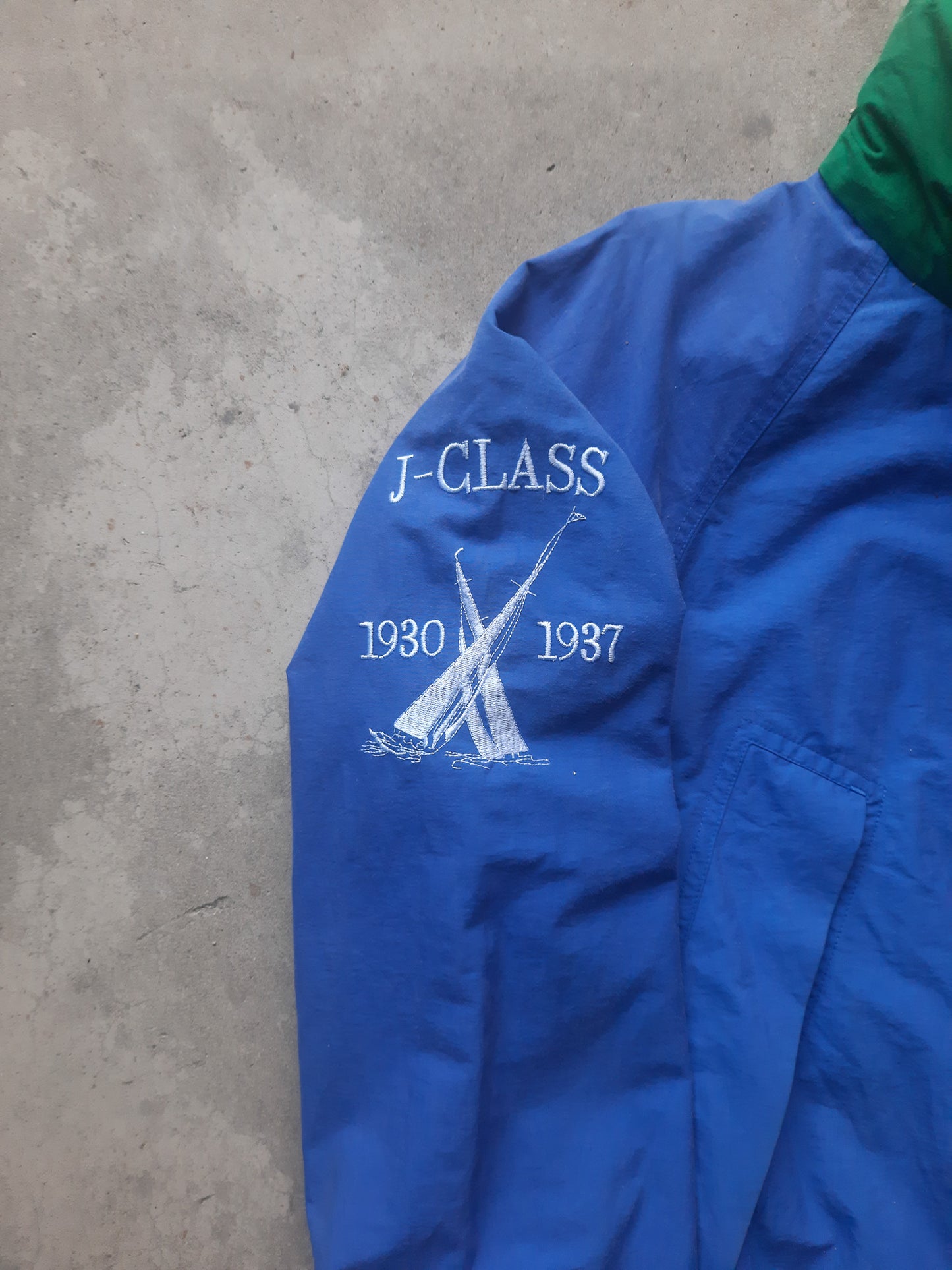 Vintage 90s Nautica Challenge J-Class Hooded Windbreaker Jacket (M)