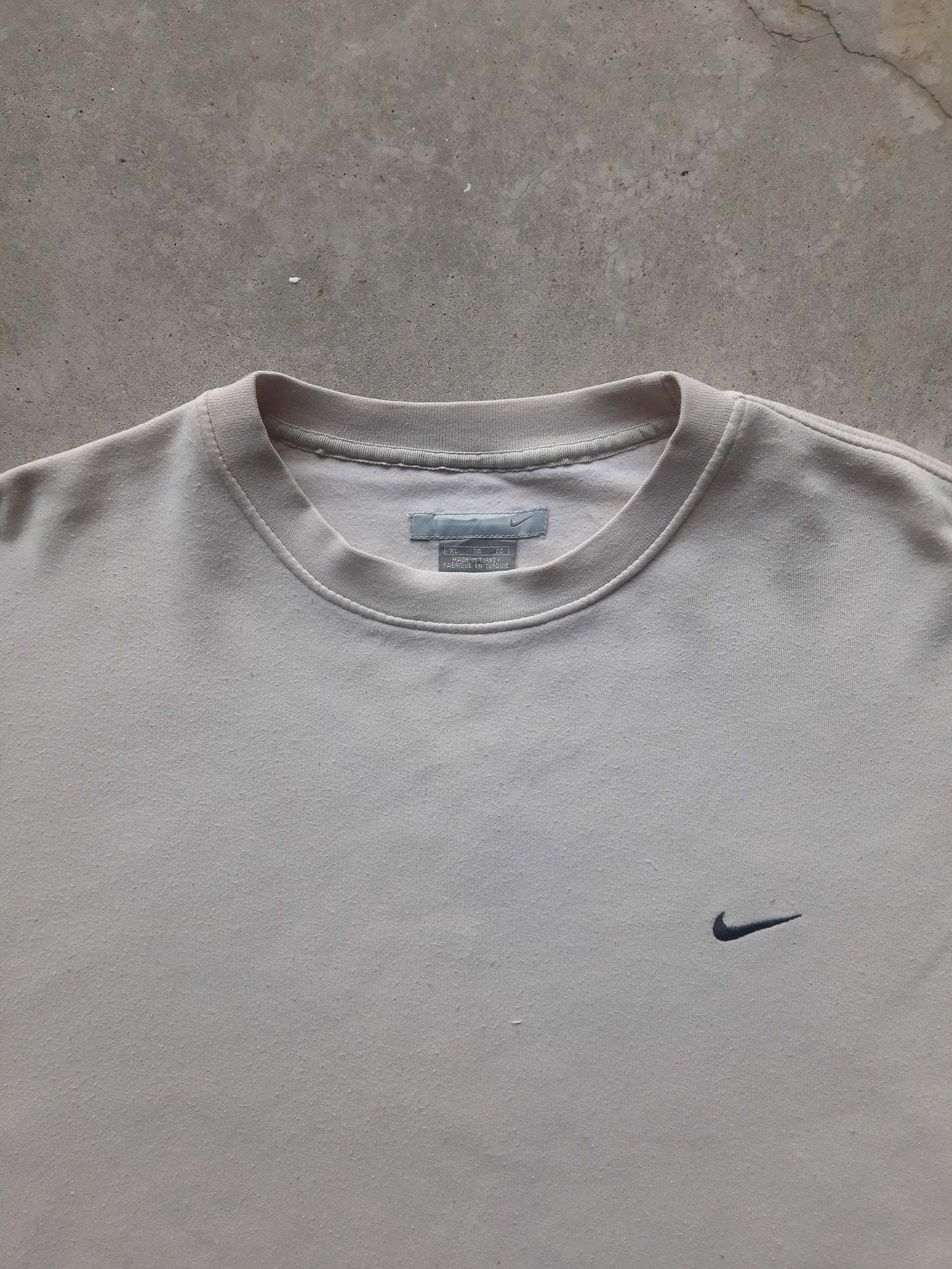 Vintage 00s Nike Embroidered Small Swoosh Sweatshirt (XL)