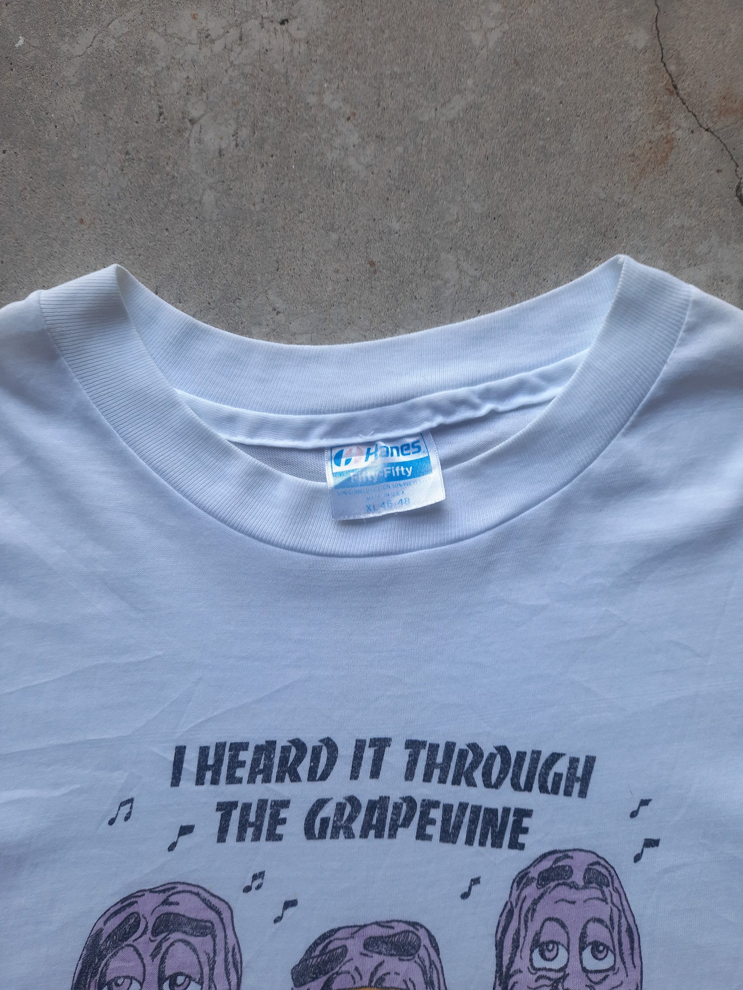 Vintage 80s California Raisins 'I Heard It Through The Grapevine' T-Shirt (XL)