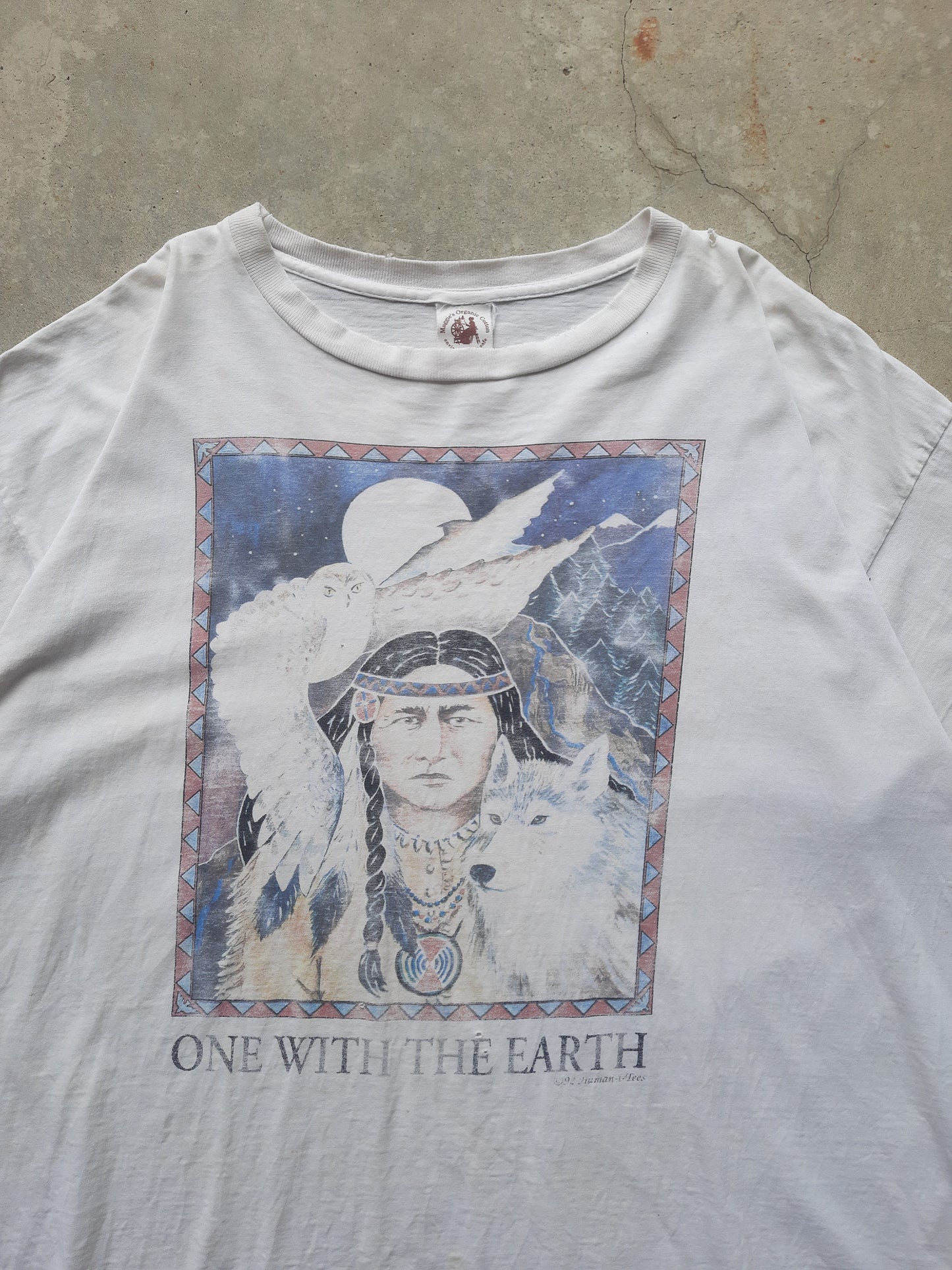 Vintage 1992 Human-i-Tees One With The Earth Native American Art T-Shirt (2XL)