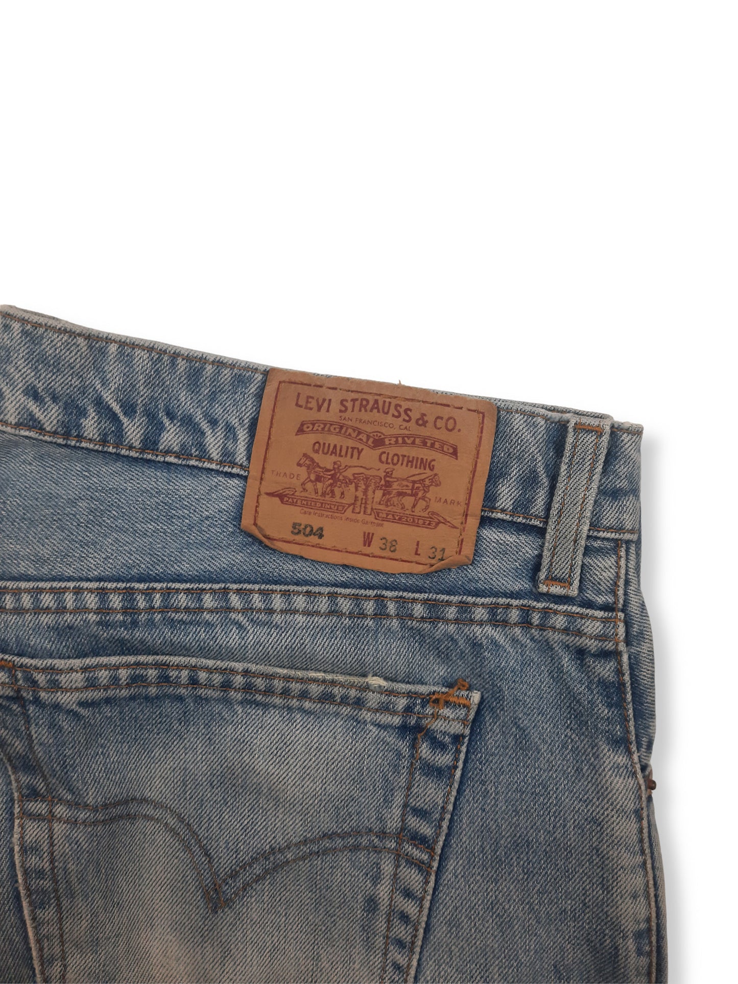 Vintage 2002 Levi's 504 'Made in Australia' Denim Jeans (38x31)