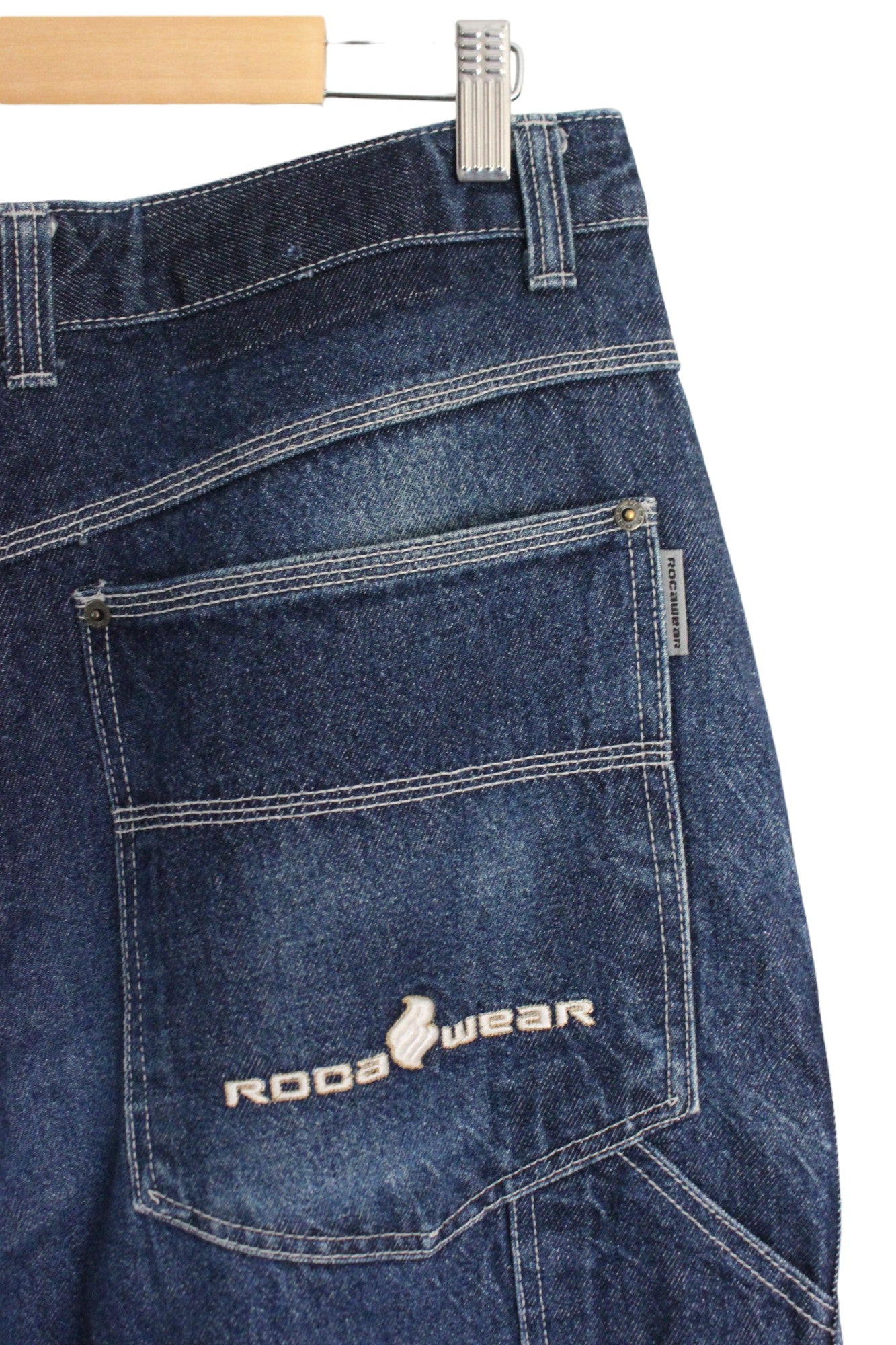 Vintage 00s Rocawear Embroidered Denim Jeans (34)